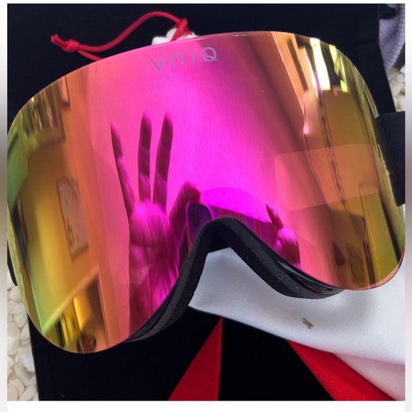 YNIQ ski goggles - Picture 2 of 7